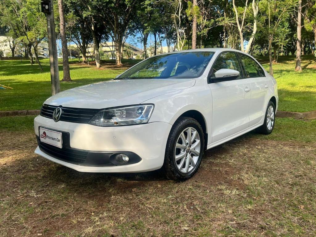 Volkswagen Jetta COMFORTLINE 2.0 8V FLEX 2013