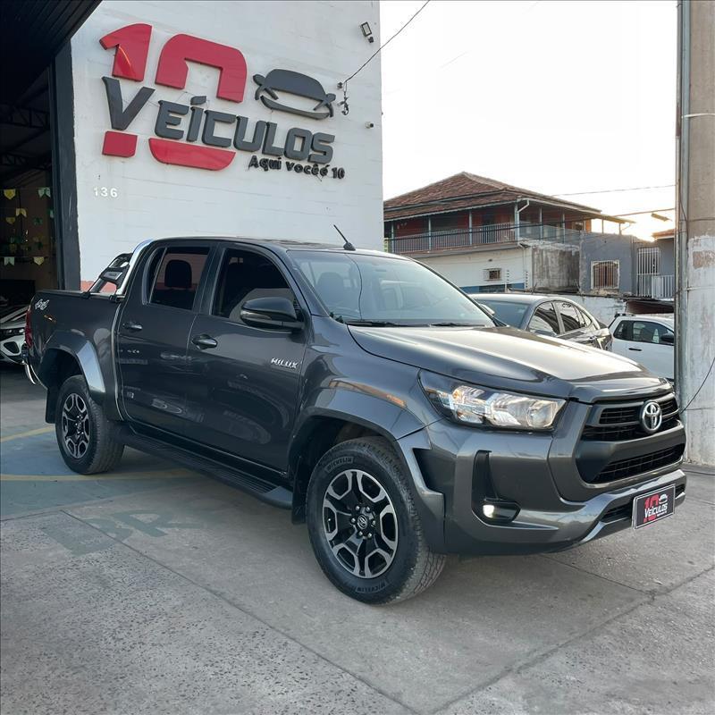 Toyota Hilux Hilux CD SR 4x4 2.8 TDI Diesel Aut. 2023