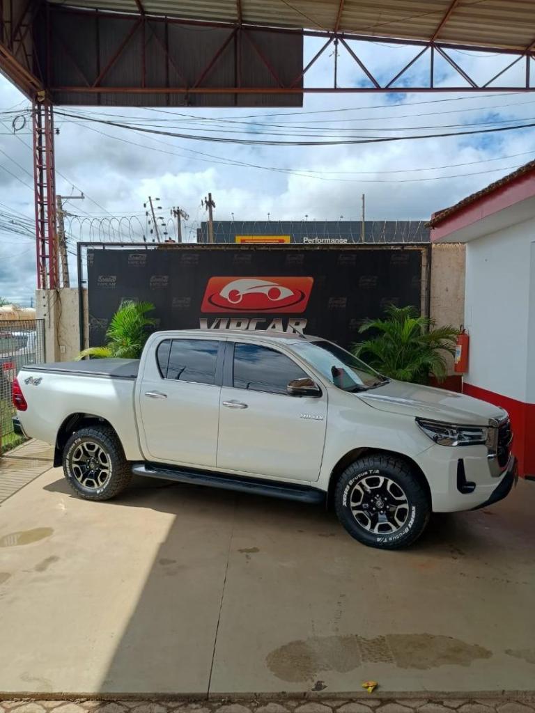 Toyota Hilux CD SRX 4X4 2.8 TB AT 2022
