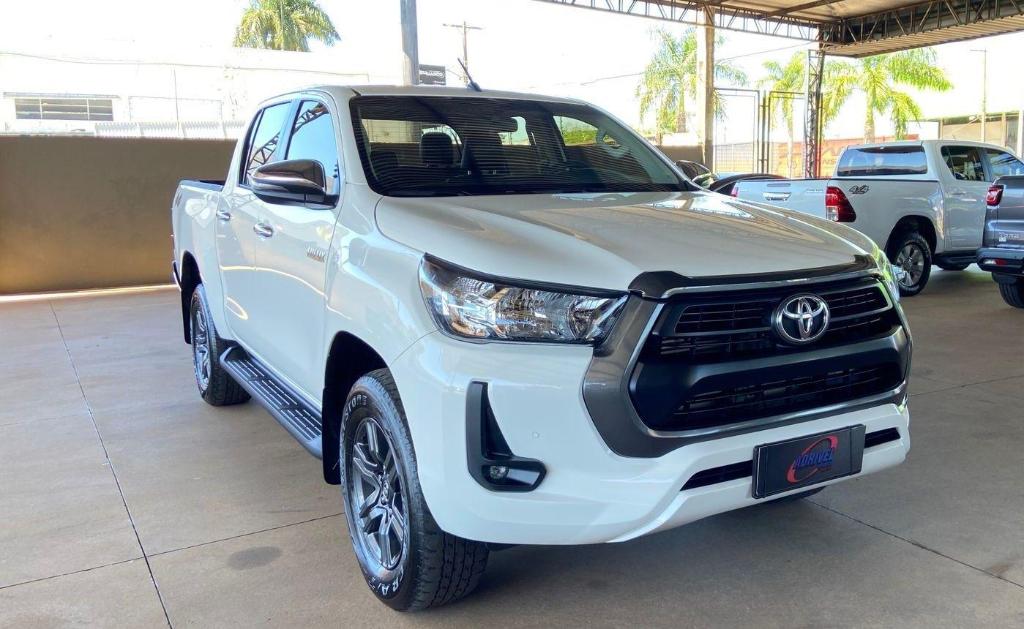 Toyota Hilux Hilux CD SR 4x4 2.8 TDI Diesel Aut. 2024