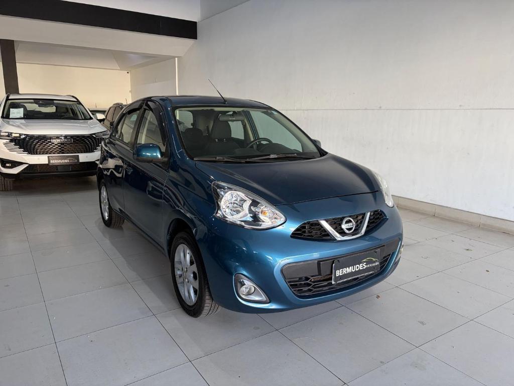 Nissan March 2016