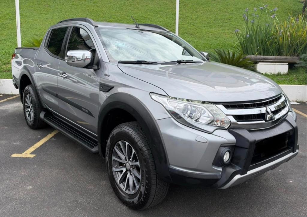 Mitsubishi L200 2.4 D Triton Outdoor Hpe S Auto 4wd 2021