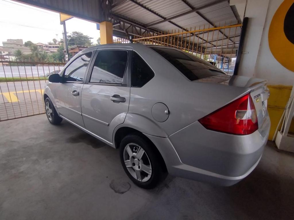 Ford Fiesta Fiesta Sedan SE 1.6 8V Flex 4p 2009