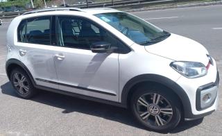 Foto do veículo Volkswagen Up! Cross 1.0 Tsi Total Flex 12v 5p