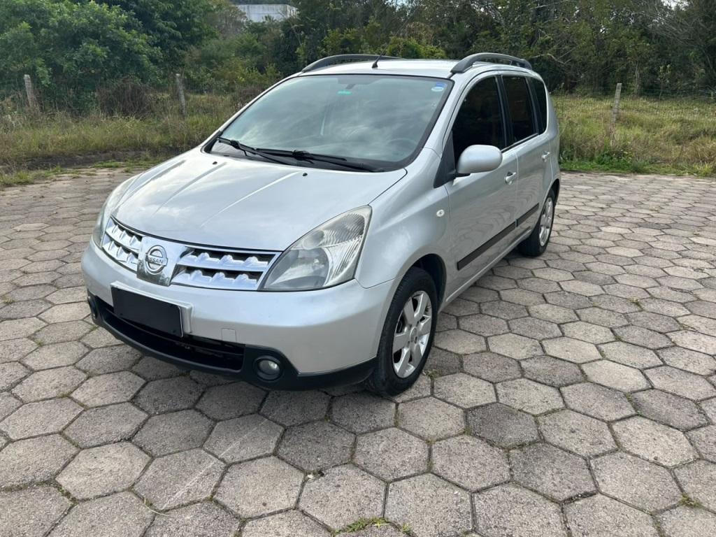 Nissan Livina 2010