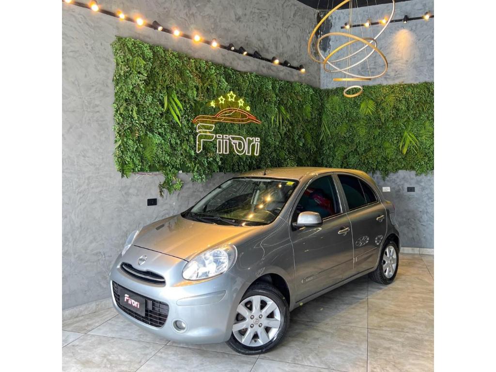 Nissan March 1.0 S 16V FLEX 4P MANUAL 2013