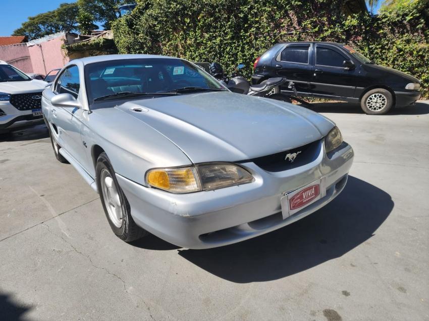 Ford Mustang Mustang 3.8 V6 1995