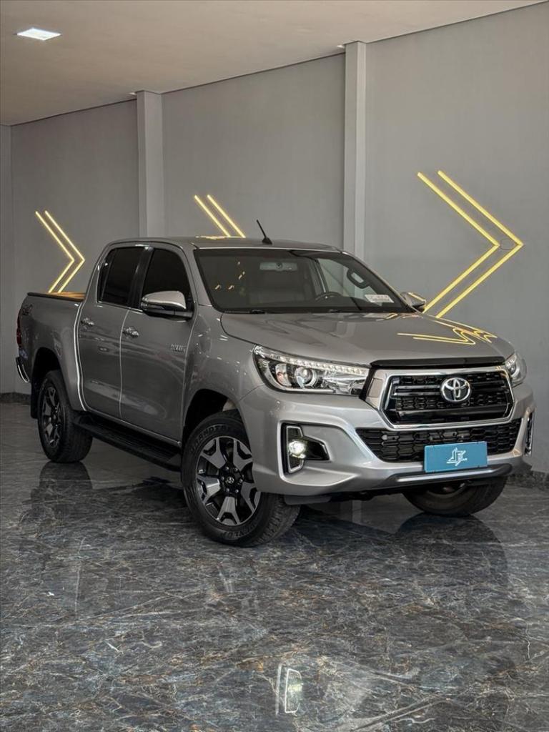Toyota Hilux CD SRX 4X4 2.8 TDI 16V DIESEL AUT. 2019