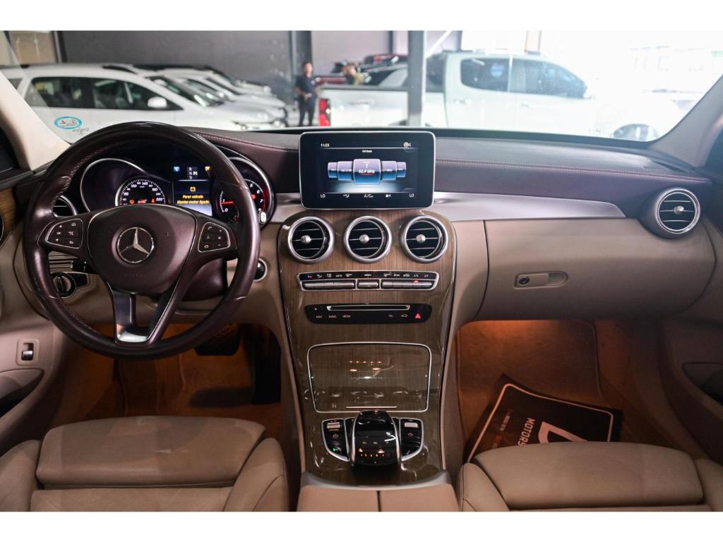 Mercedes-Benz C 300 ESTATE 2.0 AT 2017