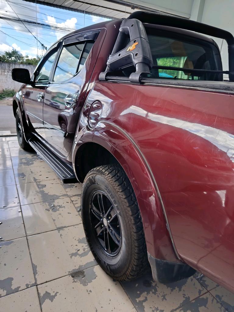 Mitsubishi L200 2009