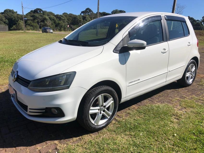 Volkswagen Fox Fox Comfortline 1.0 Flex 8V 5p 2015