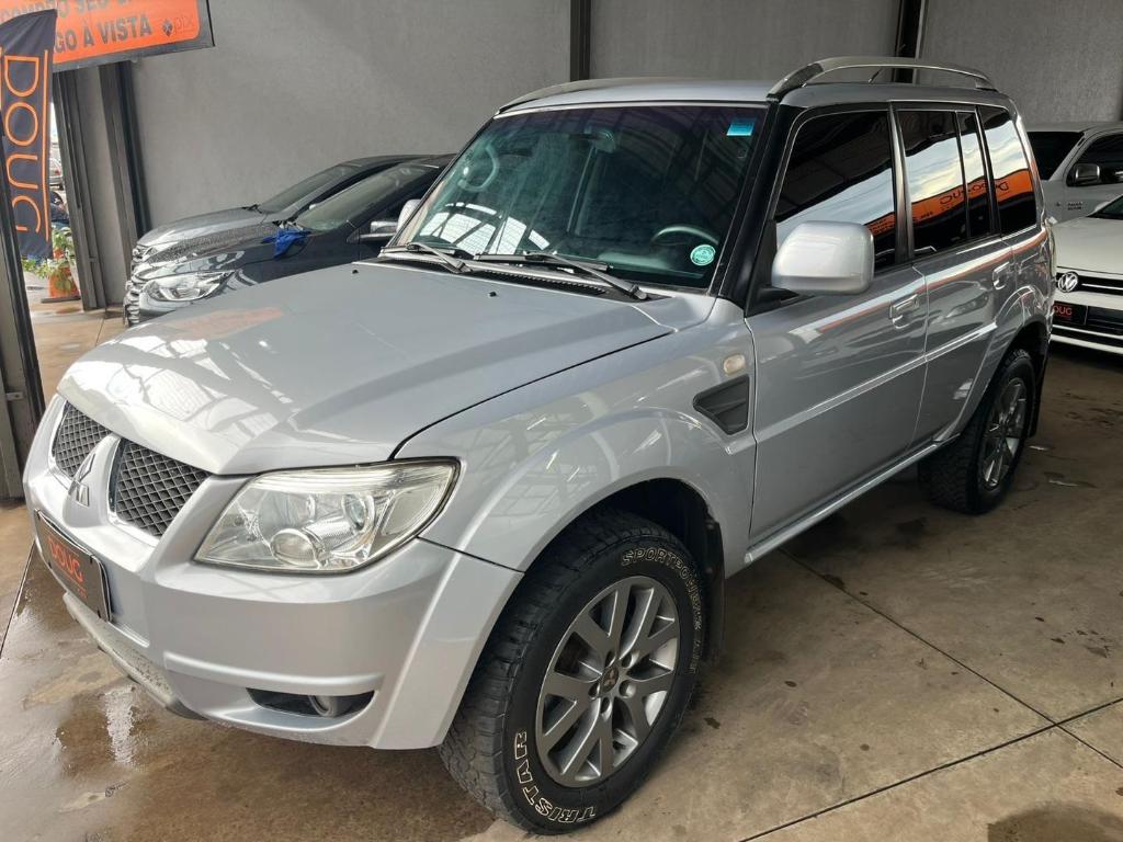 Mitsubishi Pajero Pajero TR4 2.0 Flex 16V 4X2 Aut. 2013