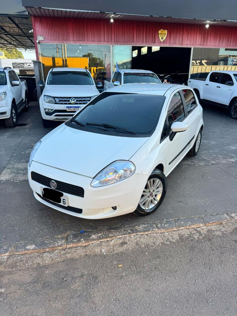 Fiat Punto PUNTO ATTRACTIVE 1.4 FIRE FLEX 8V 5P 2011