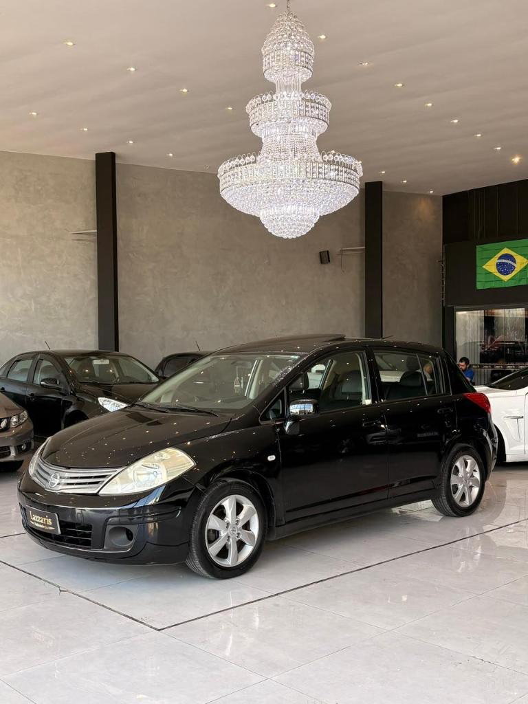 Nissan Tiida 1.8 SL 16V FLEX 4P AUTOMÁTICO 2011