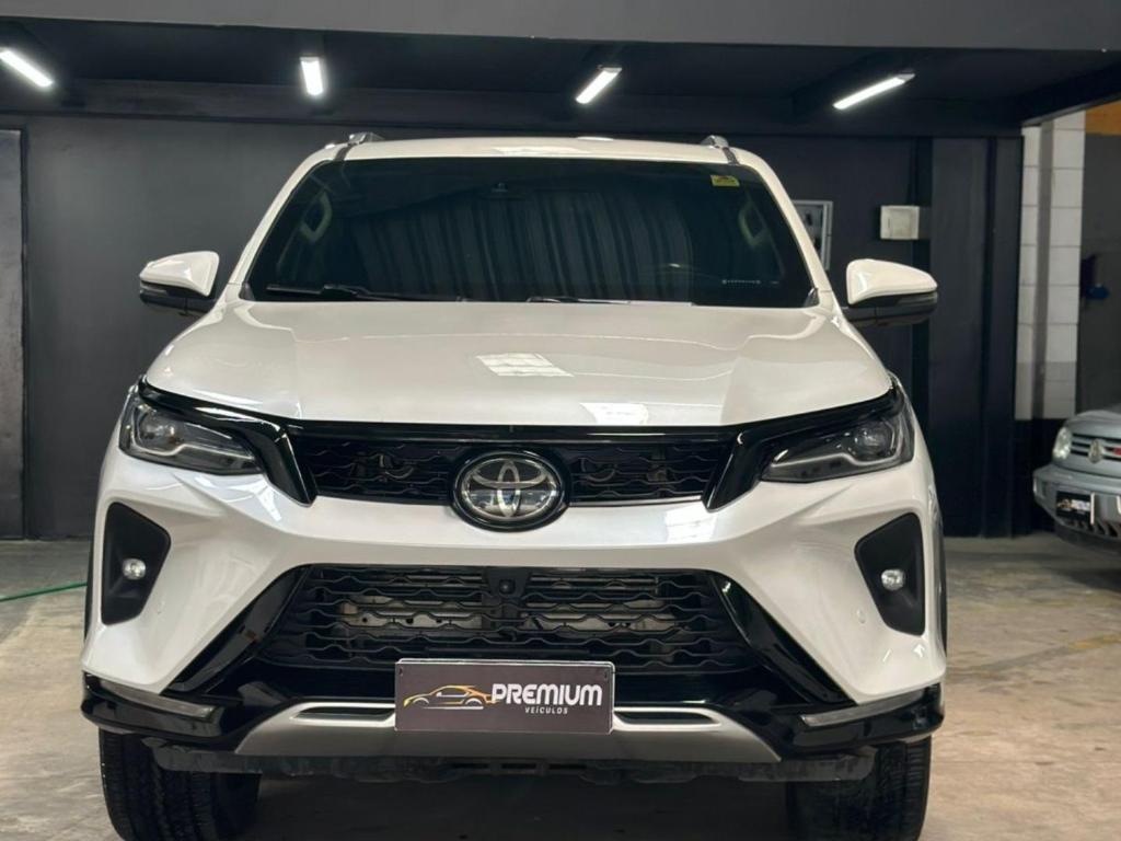 Toyota Hilux CD SRX 4X4 2.8 TB AT 2021