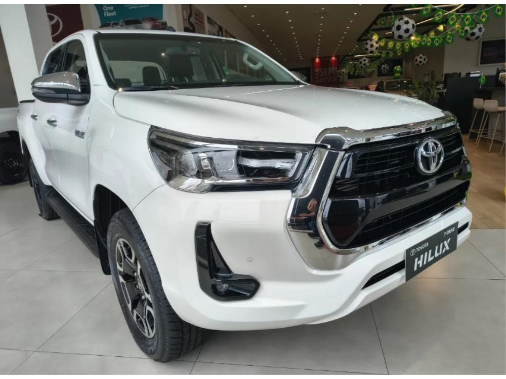 Toyota Hilux HILUX CD SRV 4X4 2.8 TDI DIESEL AUT. 2026