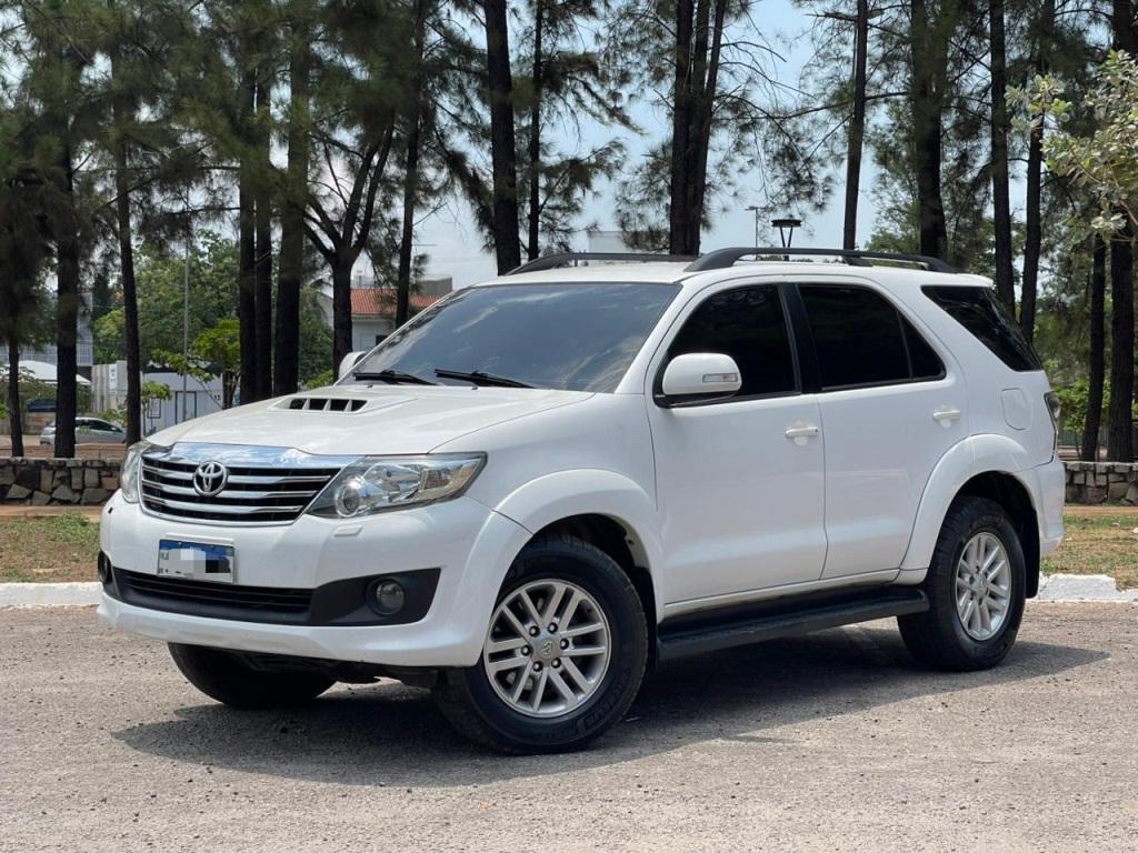 Toyota Hilux 2014