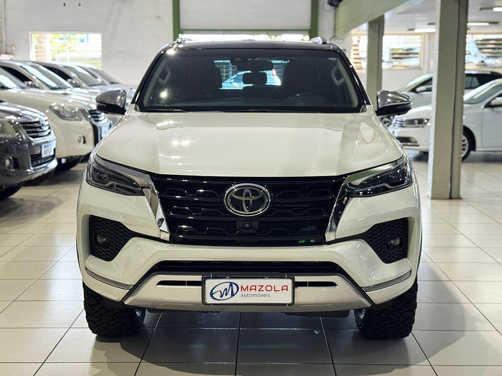 Toyota Hilux Sw4 SRX 4X4 2.8 TB 5LUG AT 2022