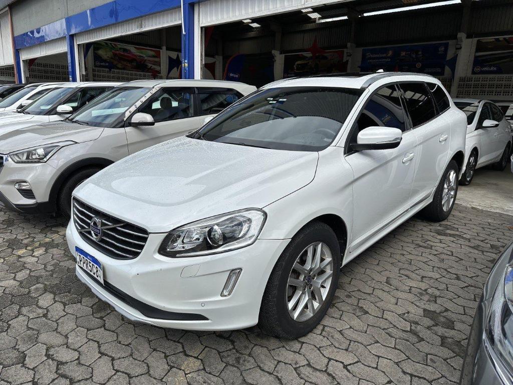 Volvo Xc60 2.4 D5 MOMENTUM DIESEL AWD 4P AUTOMÁTICO 2017