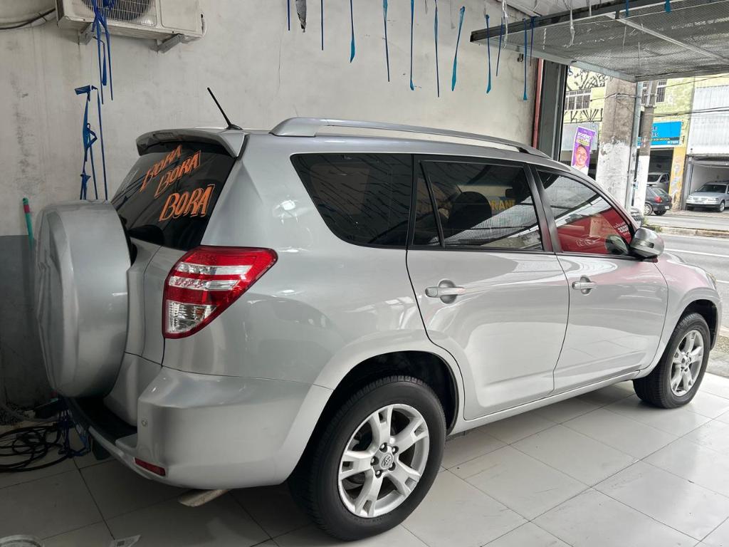 Toyota Rav4 2.4 16v Auto - Automática