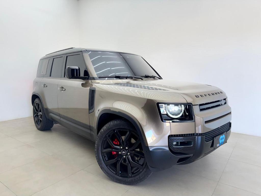 Land Rover Defender 2022