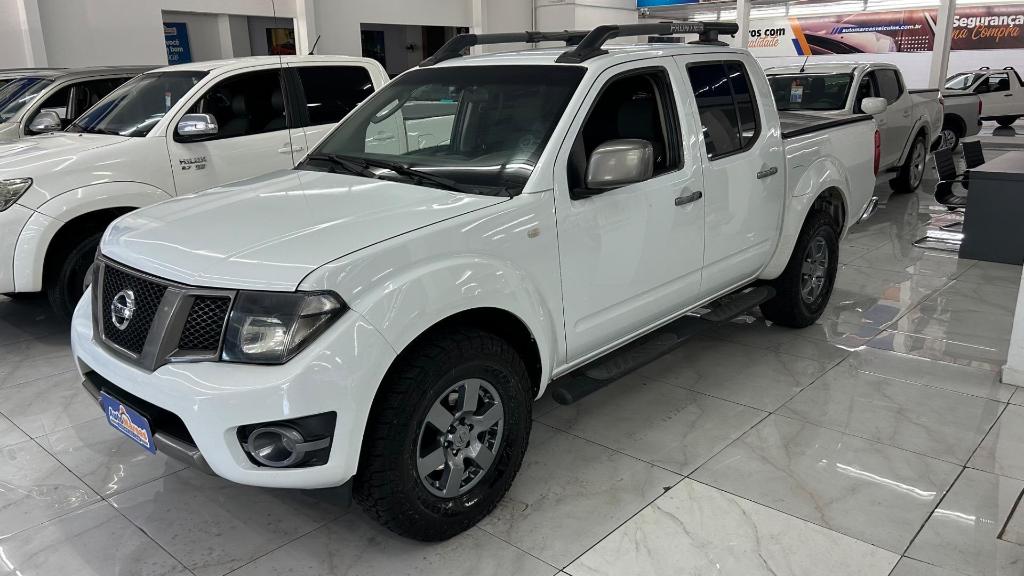 Nissan Frontier Frontier SV ATTACK CD 4x2 2.5 TB Diesel 2014