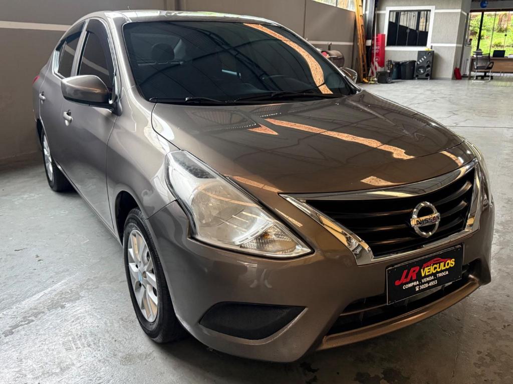 Nissan Versa VERSA S 1.0 12V FlexStart 4p Mec. 2016