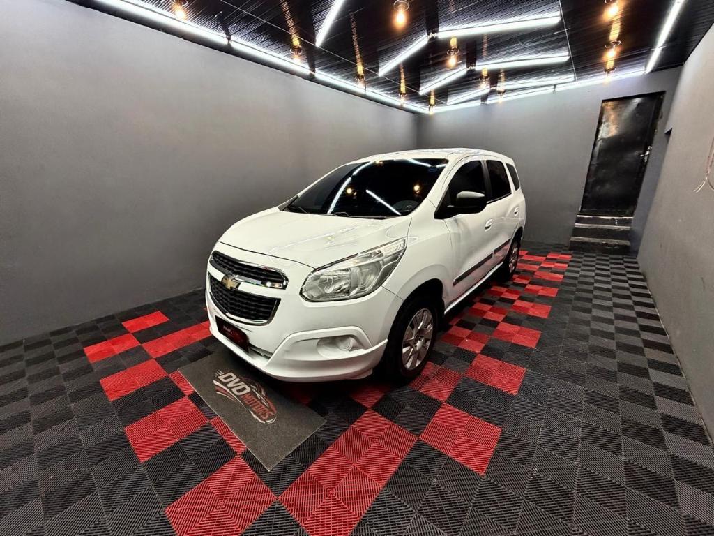 Chevrolet Spin SPIN LT 1.8 8V Econo.Flex 5p Mec. 2015