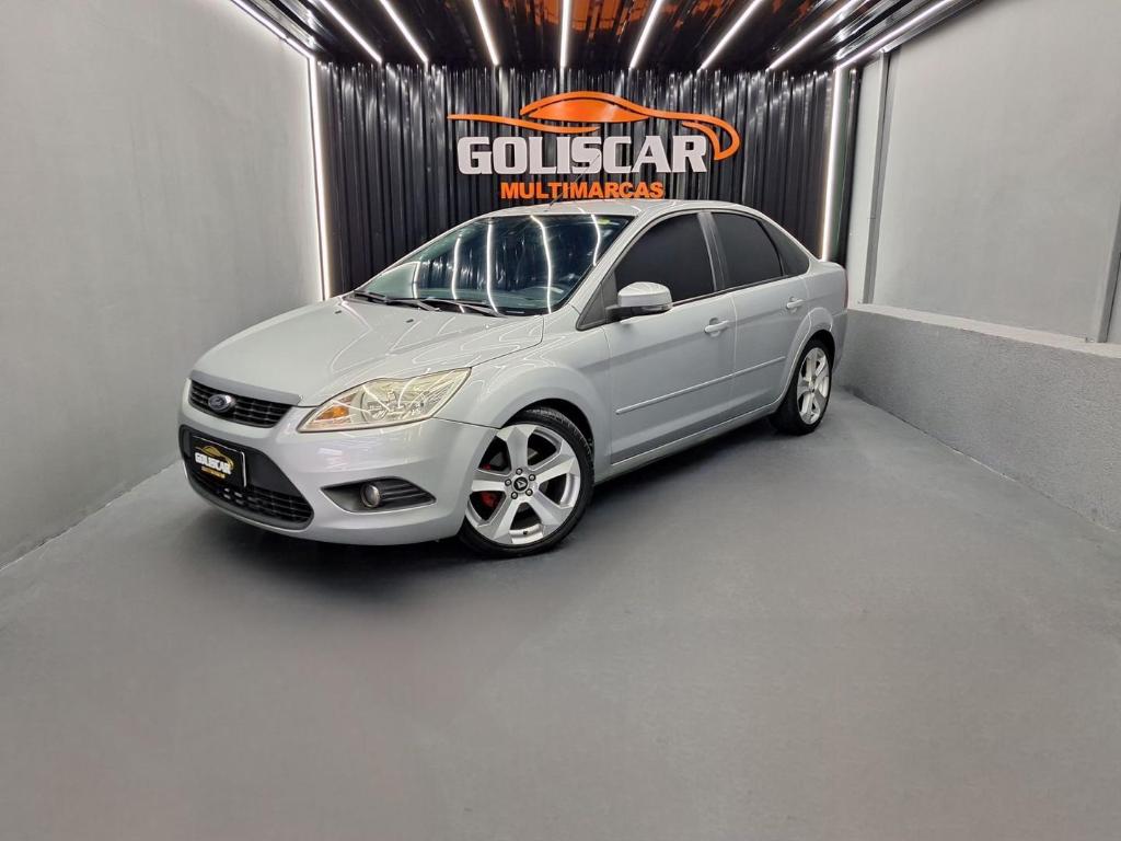 Ford Focus GHIA 2.0 16V 2011