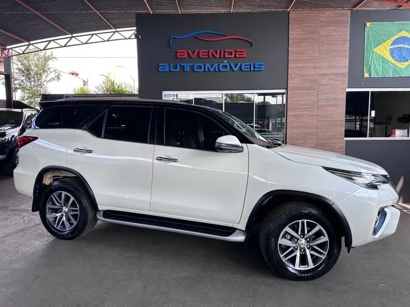 Toyota Hilux Sw4