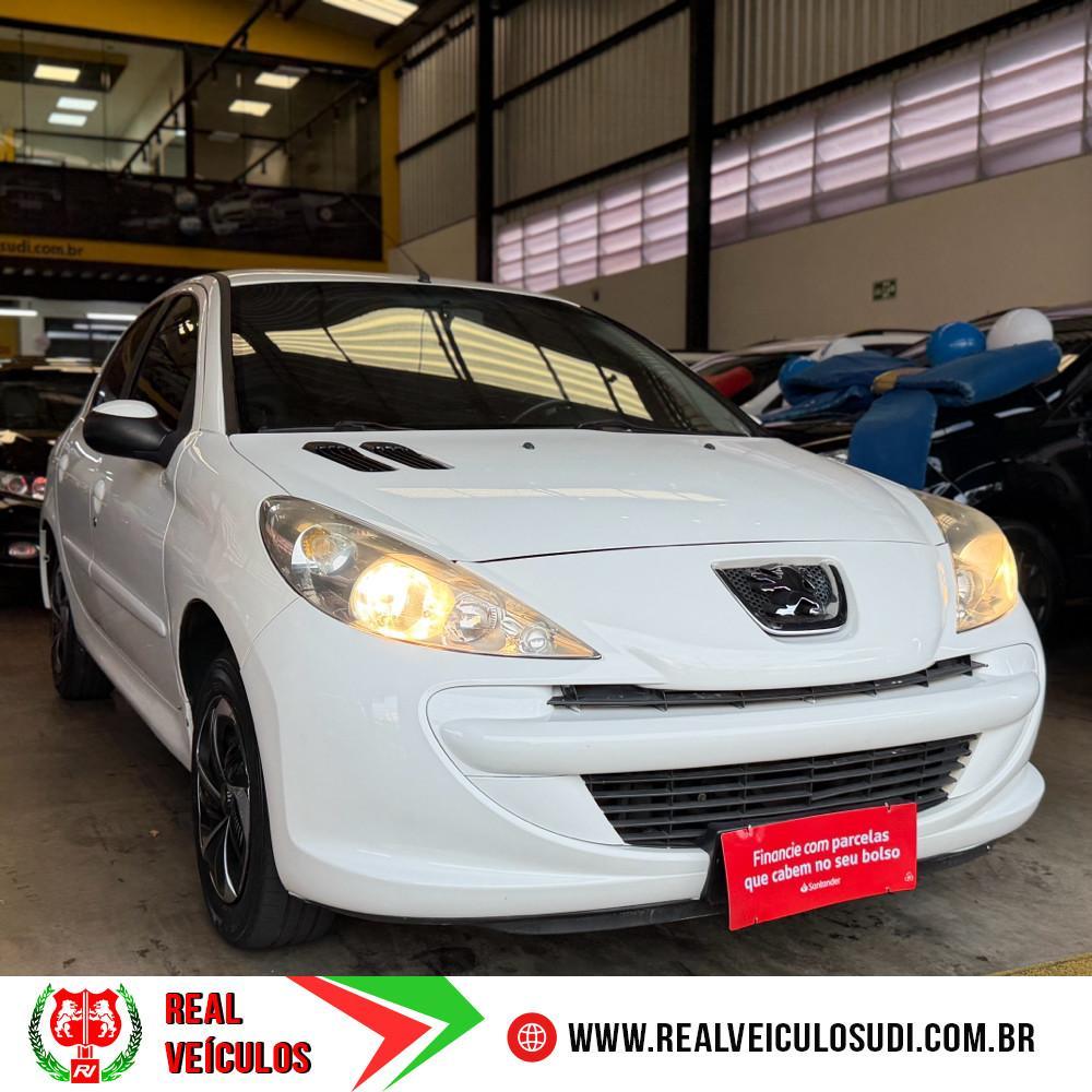 Peugeot 207 ACTIVE 1.4 8V FLEX 4P 2014