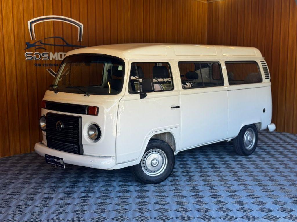 Volkswagen Kombi Kombi Lotação 1.4 Mi Total Flex 8V 2014
