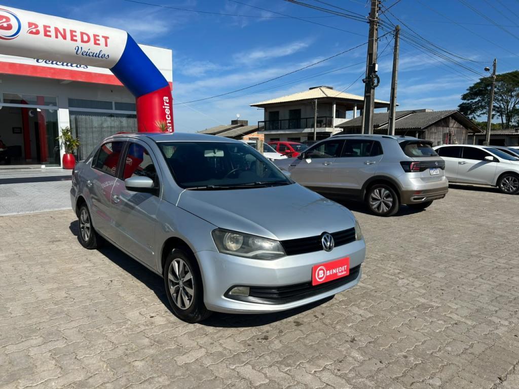 Volkswagen Voyage VOYAGE 1.0/1.0 City Mi Total Flex 8V 4p 2013