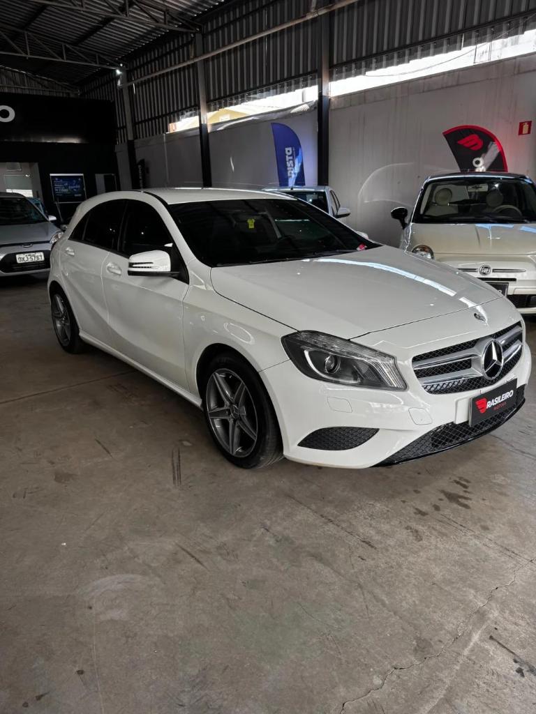 Mercedes-Benz A 200 URBAN 1.6 2014