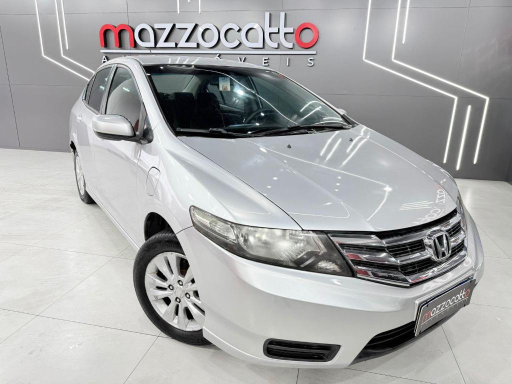 Honda City 1.5 LX 16V FLEX 4P AUTOMÁTICO 2013