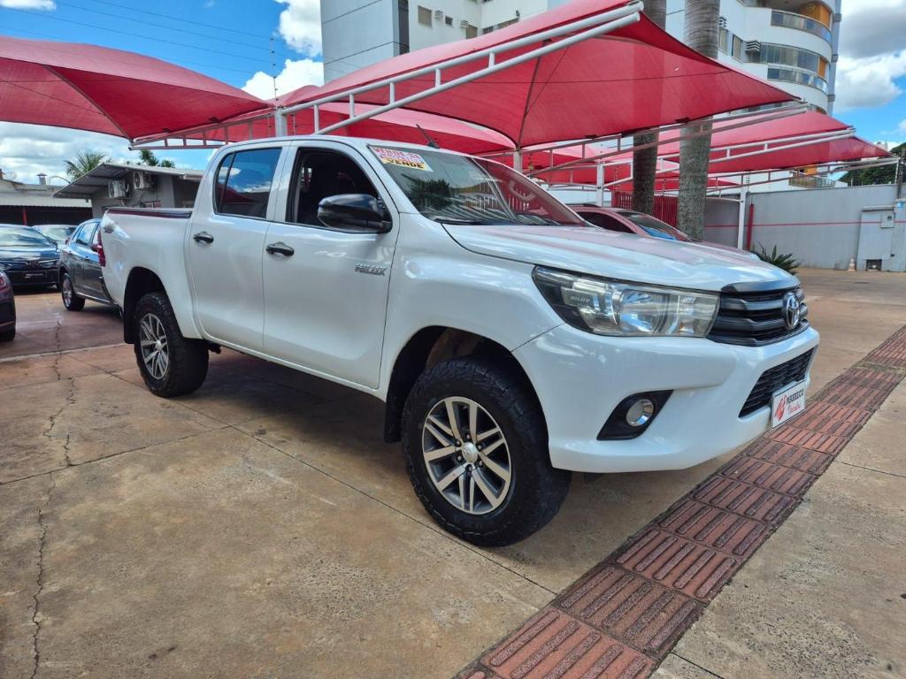 Toyota Hilux CD 4X4 2.8 DIESEL MEC. 2019