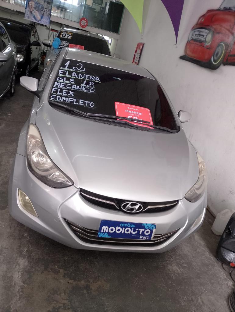 Hyundai Elantra GLS 1.8 16V 2012