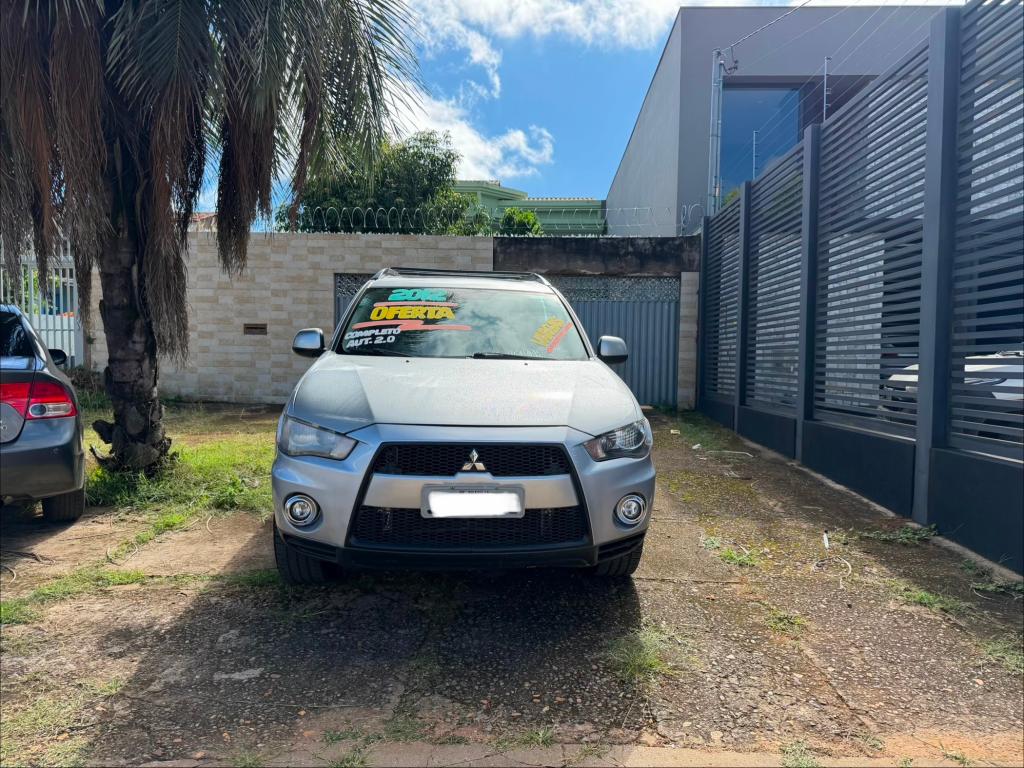 Mitsubishi Outlander 2012