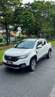 Foto do veículo Fiat Strada 1.3 Cabine Dupla Volcano Cvt