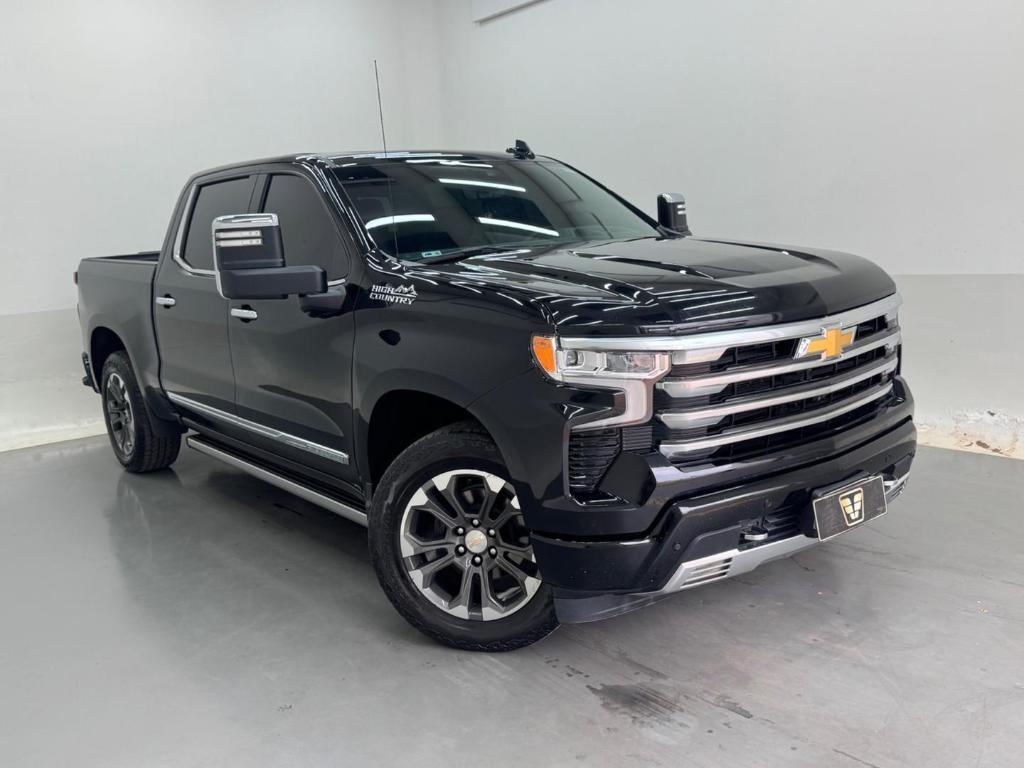 Chevrolet Silverado HIGH COUNTRY 5.3 V8 AWD AUT. 2024
