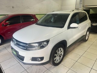 Foto do veículo Volkswagen Tiguan 2.0 Tsi 16v 200cv Tiptronic 5p
