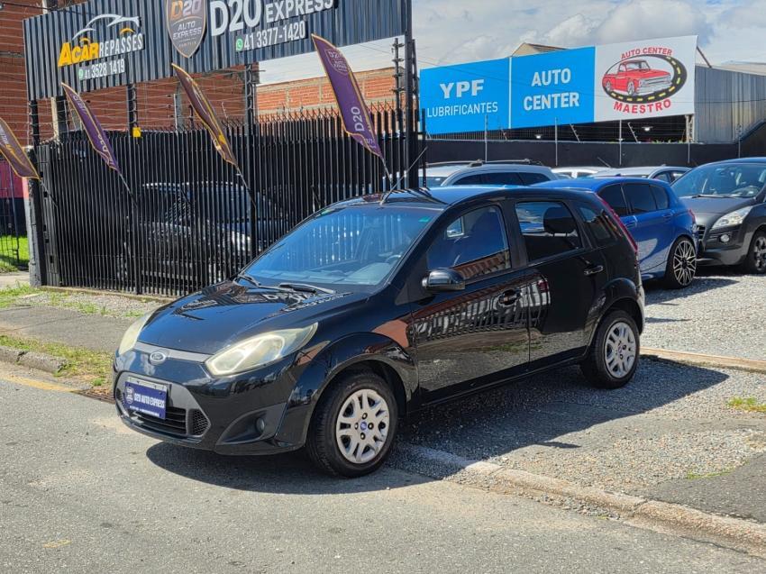 Ford Fiesta 1.0 ROCAM SE PLUS 8V FLEX 4P MANUAL 2014