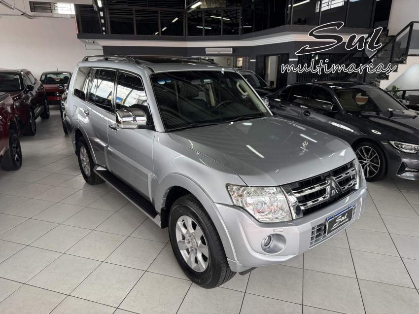 Mitsubishi Pajero 2014