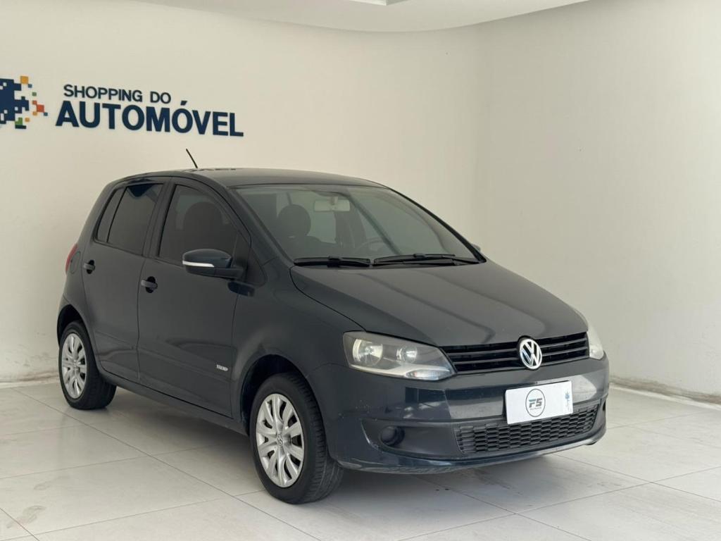 Volkswagen Fox 1.0 Tec Total Flex 2013