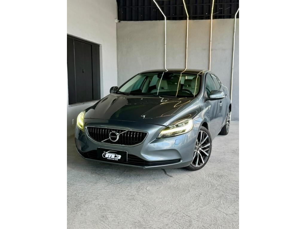 Volvo V40 V40 T-4 MOMENTUM 2.0 Aut. 2019