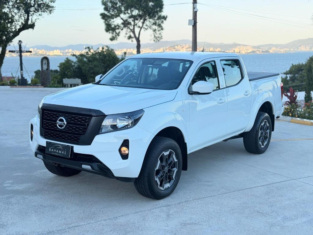 Nissan Frontier 2023