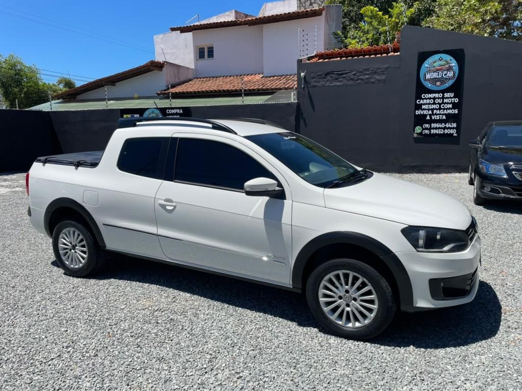 Volkswagen Saveiro Saveiro Highline 1.6 T. Flex 8V CD 2015