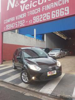 Foto do veículo Ford Fiesta 1.6 Rocam Flex Sedan Se