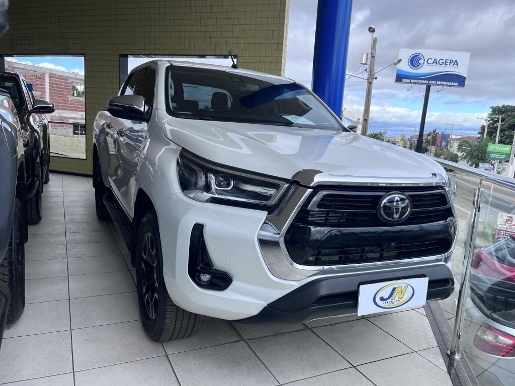 Toyota Hilux CD SRX 4X4 2.8 TB AT 2023