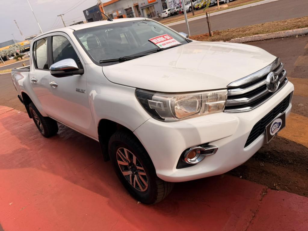 Toyota Hilux Hilux CD SRV 4x4 2.8 TDI Diesel Aut. 2016